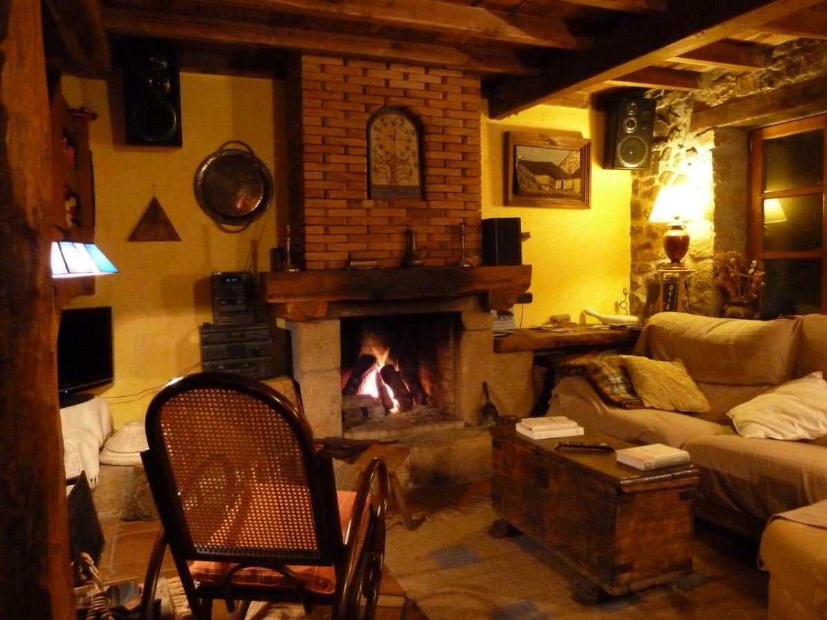 Casa Rural La Cortina Pandiello 外观 照片